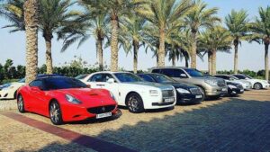 Read more about the article What You Need to Know About hiring a car with driver in Abu Dhabi