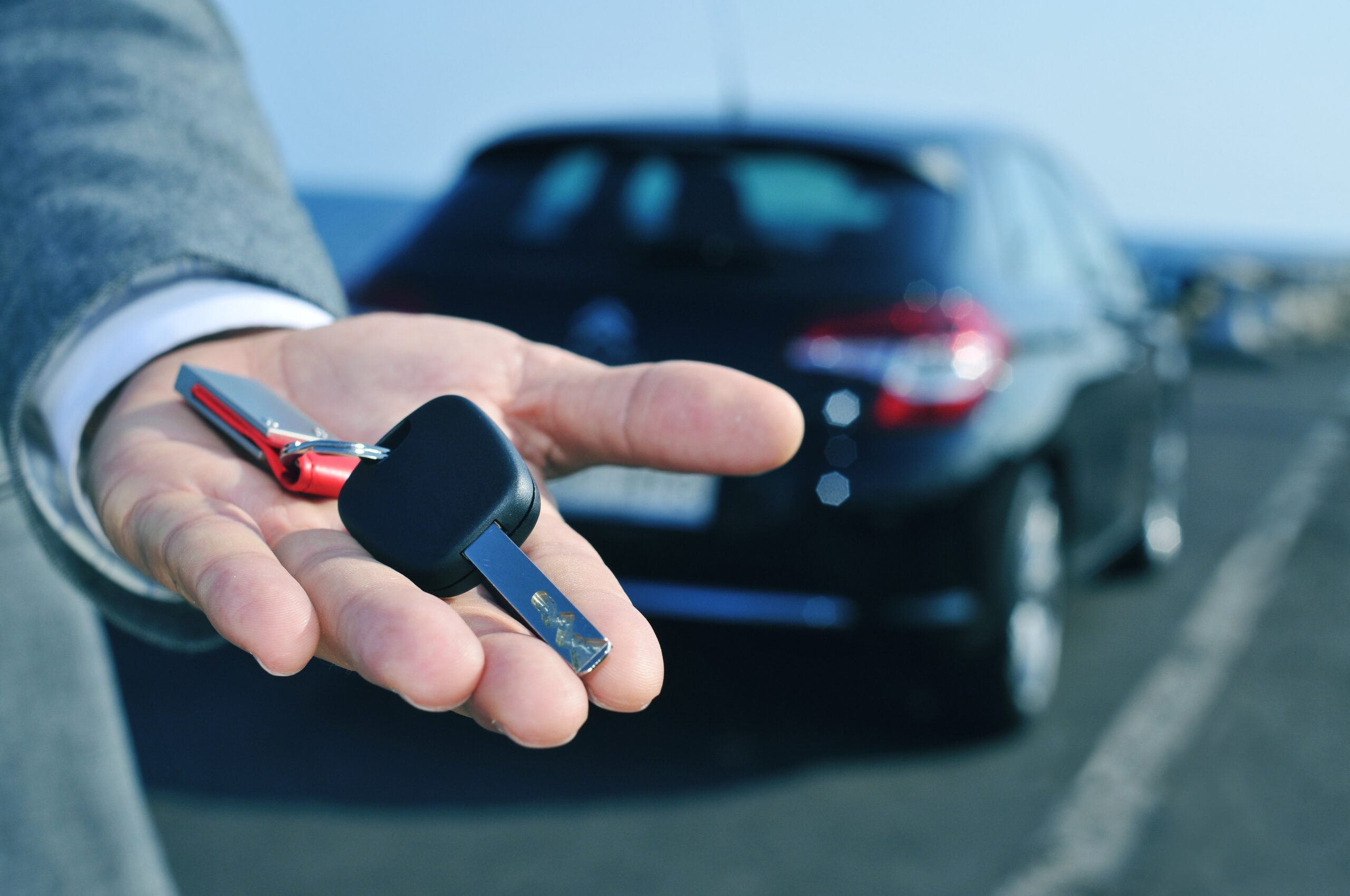 You are currently viewing How to Save Money on Car Rentals: Tips and Tricks
