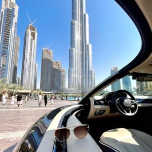 Read more about the article Convenient and Classy: The Ultimate Guide to Exploring Dubai by Car